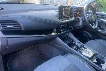 Nissan Qashqai 1.3 DiG-T 158 BHP N-Connecta 5dr Xtronic