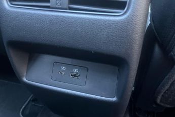 Nissan Qashqai 1.3 DiG-T 158 BHP N-Connecta 5dr Xtronic