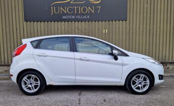 Ford Fiesta 1.0T EcoBoost Zetec Euro 5 (s/s) 5dr