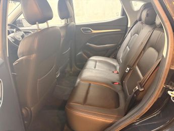 MG MG ZS 1.0 T-GDI Exclusive Auto Euro 6 5dr