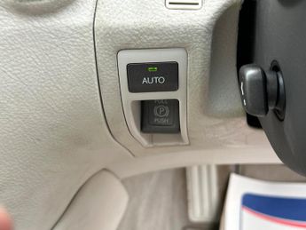 Lexus LS 4.6 460 V8 SE-L Auto Euro 4 4dr