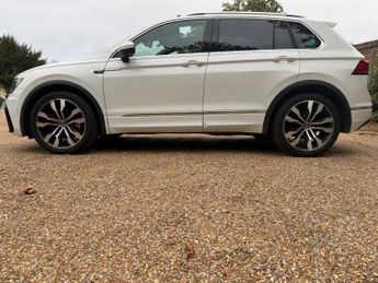 Volkswagen Tiguan 2.0 TDI R-Line Tech DSG 4Motion Euro 6 (s/s) 5dr