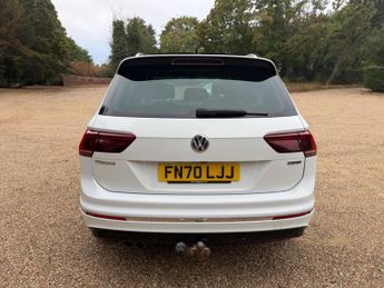 Volkswagen Tiguan 2.0 TDI R-Line Tech DSG 4Motion Euro 6 (s/s) 5dr