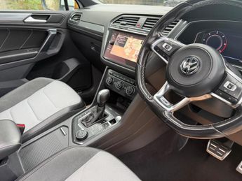 Volkswagen Tiguan 2.0 TDI R-Line Tech DSG 4Motion Euro 6 (s/s) 5dr