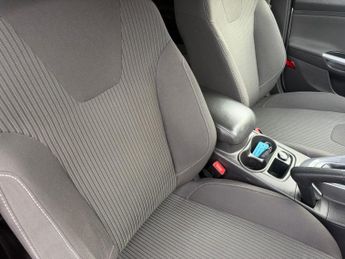 Ford Focus 1.6 TDCi Titanium Euro 5 (s/s) 5dr