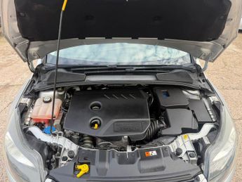 Ford Focus 1.6 TDCi Titanium Euro 5 (s/s) 5dr