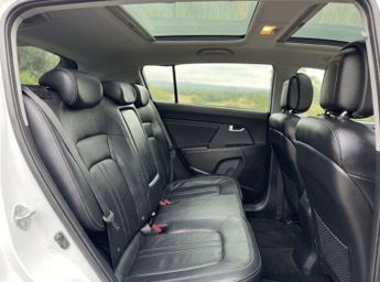 KIA SPORTAGE 2.0 CRDi KX-3 SUV 5dr Diesel Auto AWD Euro 5 (134 bhp)