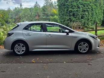 Toyota Corolla 1.8 VVT-h Icon Tech CVT Euro 6 (s/s) 5dr