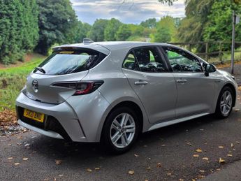 Toyota Corolla 1.8 VVT-h Icon Tech CVT Euro 6 (s/s) 5dr