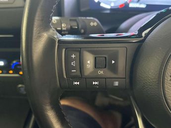 Nissan Qashqai 1.3 DIG-T MHEV N-Connecta SUV 5dr Petrol Hybrid Manual Euro 6 (s