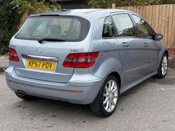 Mercedes-Benz B Class 2.0 B180 SE CVT 5dr