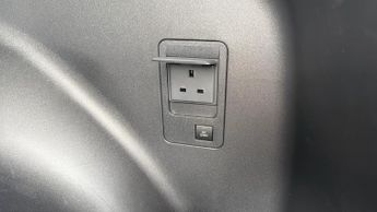 Toyota C-HR+ 77kWh Design Auto 5dr
