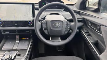 Toyota C-HR+ 77kWh Design SUV 5dr Electric Auto (224 ps)