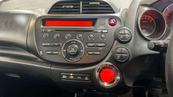 Honda Jazz 1.4 i-VTEC ES Plus CVT Euro 5 5dr
