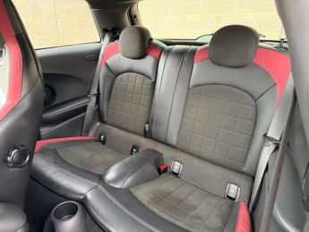 MINI Hatch 2.0 Cooper S Sport Steptronic Euro 6 (s/s) 3dr
