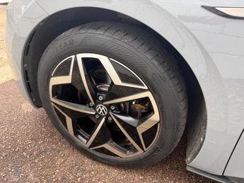 Volkswagen ID.3 Pro Performance 58kWh Family Auto 5dr