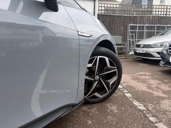 Volkswagen ID.3 Pro Performance 58kWh Family Auto 5dr