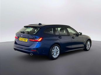BMW 3 Series 2.0 330e 12kWh SE Pro Touring 5dr Petrol Plug-in Hybrid Auto Eur