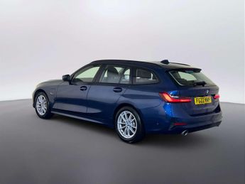 BMW 3 Series 2.0 330e 12kWh SE Pro Touring 5dr Petrol Plug-in Hybrid Auto Eur