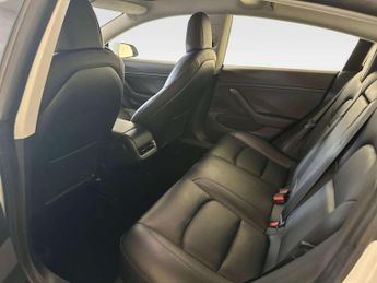 Tesla Model 3 Standard Range Plus Saloon 4dr Electric Auto RWD (241 bhp)