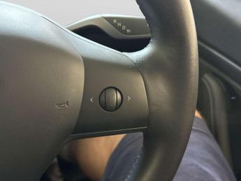 Tesla Model 3 Standard Range Plus Saloon 4dr Electric Auto RWD (241 bhp)
