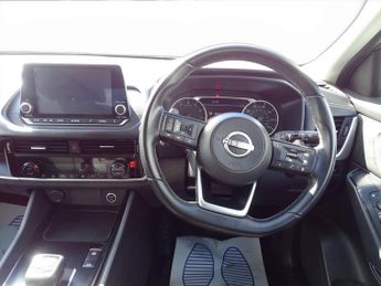 Nissan Qashqai 1.3 DIG-T MHEV Acenta Premium XTRON Euro 6 (s/s) 5dr