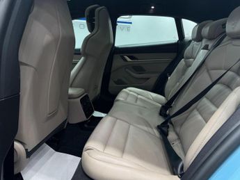 Porsche Taycan Performance Plus 93.4kWh Sport Turismo Auto RWD 5dr (11kW Charge