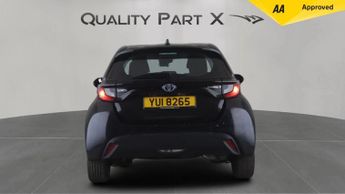 Toyota Yaris 1.5 VVT-h Icon E-CVT Euro 6 (s/s) 5dr