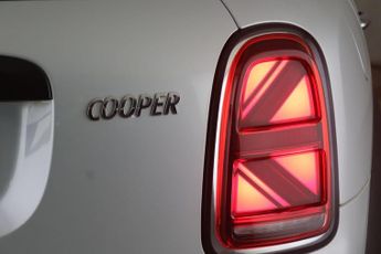 MINI Countryman 1.5 Cooper Classic Steptronic Euro 6 (s/s) 5dr