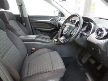 MG MG ZS 72.6kWh SE Long Range Auto 5dr