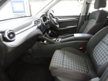 MG MG ZS 72.6kWh SE Long Range Auto 5dr