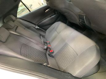Toyota Corolla 1.8 VVT-h Icon Tech CVT Euro 6 (s/s) 5dr