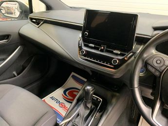 Toyota Corolla 1.8 VVT-h Icon Tech CVT Euro 6 (s/s) 5dr
