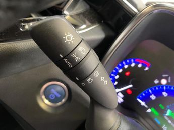 Toyota Corolla 1.8 VVT-h Icon Tech CVT Euro 6 (s/s) 5dr