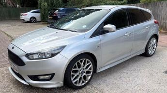 Ford Focus 1.0T EcoBoost ST-Line Euro 6 (s/s) 5dr