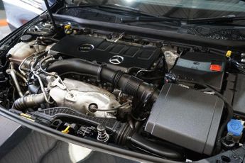 Mercedes-Benz CLA 2.0 CLA220 AMG Line (Premium Plus) Coupe 7G-DCT Euro 6 (s/s) 4dr