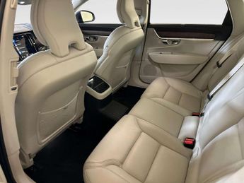 Volvo S90 2.0h T8 Recharge 11.6kWh Inscription Saloon 4dr Petrol Plug-in H