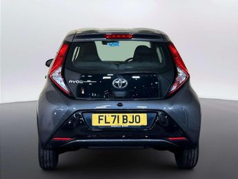 Toyota AYGO 1.0 VVT-i x-play Hatchback 5dr Petrol Manual Euro 6 (s/s) (71 ps