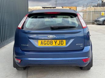 Ford Focus 1.6 Style 5dr