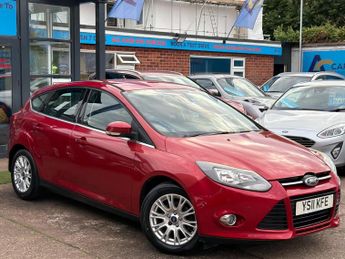 Ford Focus 1.6 Titanium Hatchback 5dr Petrol Manual Euro 5 (125 ps)