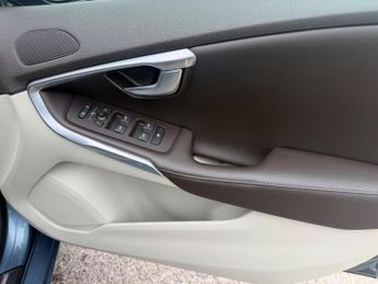 Volvo V40 1.6 T4 SE Powershift Euro 5 (s/s) 5dr