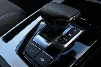 Audi Q5 2.0 TDI 40 S line SUV 5dr Diesel S Tronic quattro Euro 6 (s/s) (