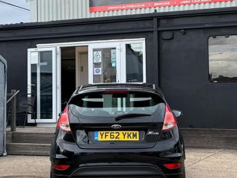 Ford Fiesta 1.0T EcoBoost Zetec S Euro 5 (s/s) 3dr