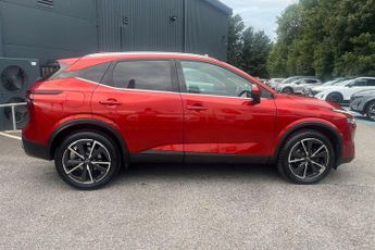 Nissan Qashqai 1.3 DiG-T 158 BHP Tekna 5dr Auto