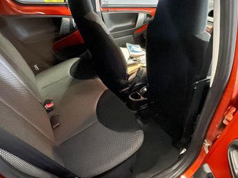 Toyota AYGO 1.0 VVT-i Fire Euro 5 5dr
