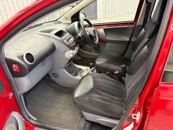 Toyota AYGO 1.0 VVT-i Ice MultiMode Euro 5 5dr