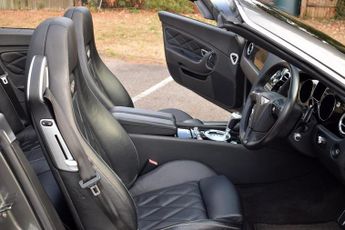 Bentley Continental 6.0 W12 GTC Auto 4WD Euro 4 2dr