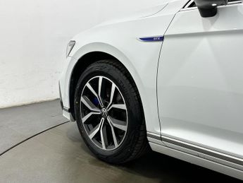 Volkswagen Passat 1.4 TSI 13kWh GTE DSG Euro 6 (s/s) 5dr