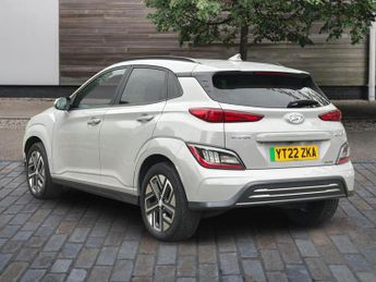 Hyundai Kona 64kWh Premium SUV 5dr Electric Auto (10.5kW Charger) (204 ps)