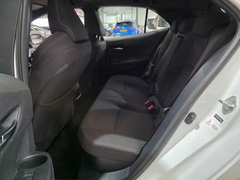 Toyota Corolla 1.8 VVT-h Icon Tech CVT Euro 6 (s/s) 5dr